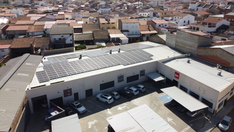 NAVALVILLAR DE LA PELA _ SOLARIS (2)